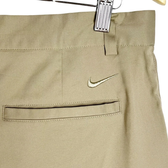 NIKE Golf Tan Flat Front Men's Shorts 34 - Picture 4 of 5